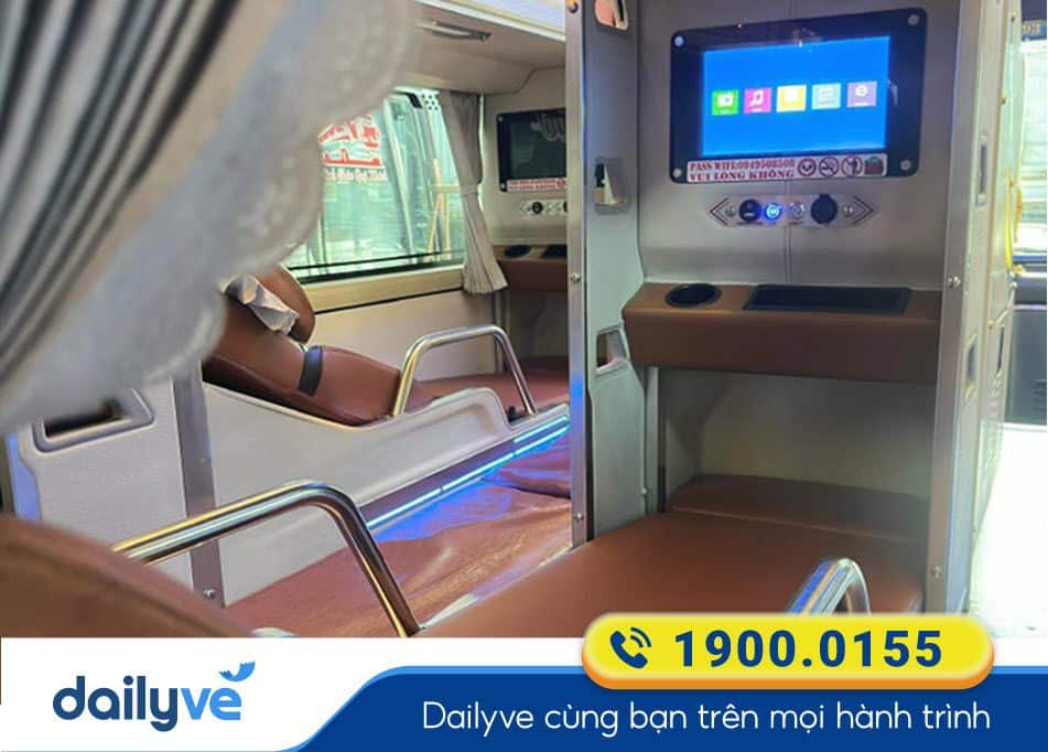 nha-xe-quy-thao-noi-that-xe-limousine-34-cho