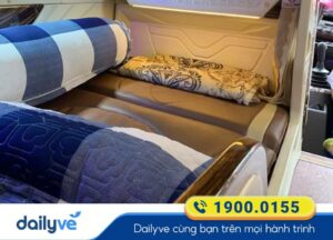 noi-that-sang-trong-xe-limousine-24-phong-cua-xe-minh-quoc