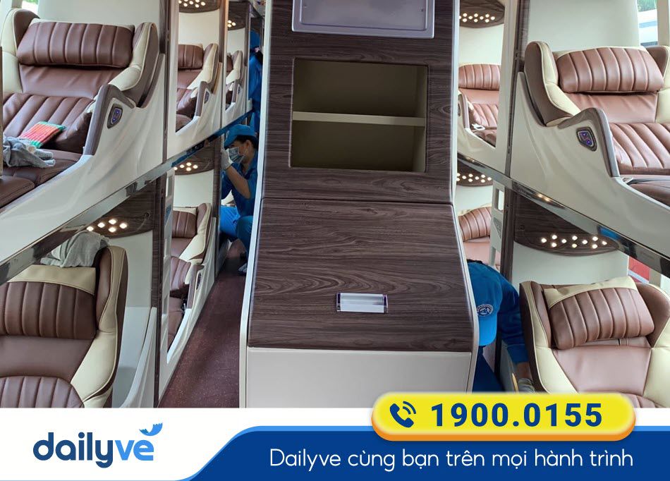 noi-that-xe-limousine-34-phong-cua-nha-xe-loan-khoi