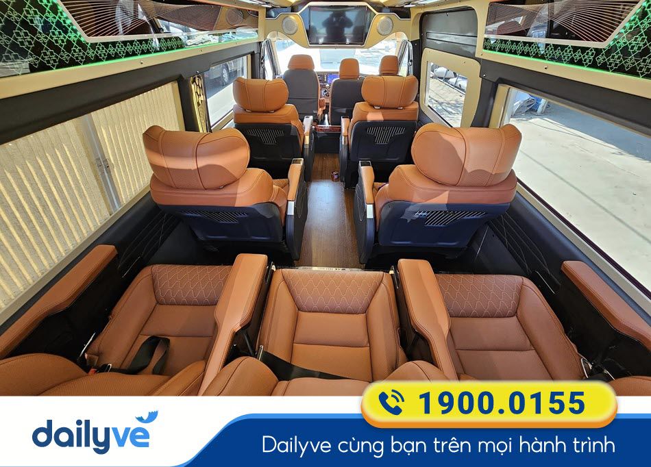 tien-ich-hien-dong-xe-limousine-cua-xe-khach-hoang-phuong