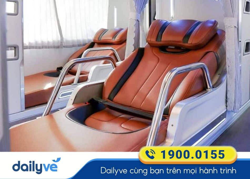 dong-xe-limousine-32-phong-cua-xe-khach-hung-thanh