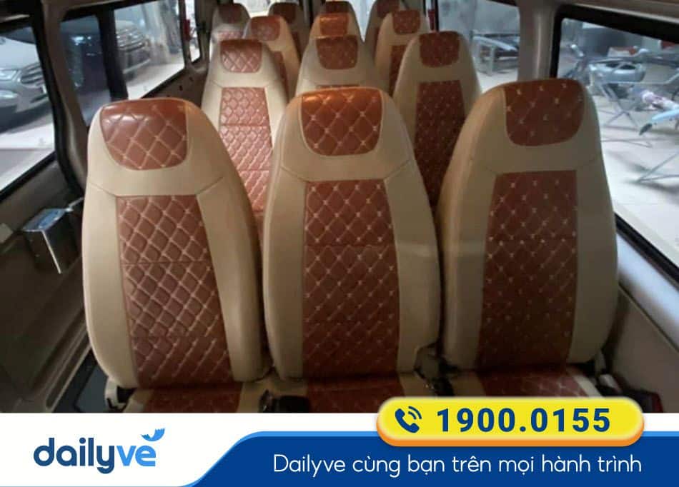 dong-xe-ghe-16-cho-cua-nha-xe-dong-bac-thai-binh
