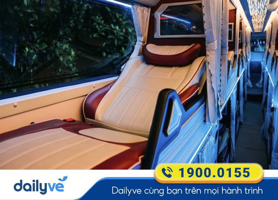 xe-limousine-34-phong-cua-nha-xe-tan-hung