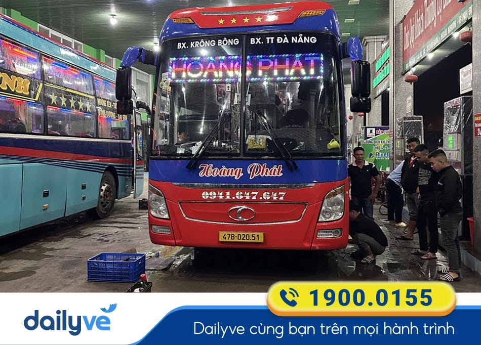 nha-xe-hoang-phat