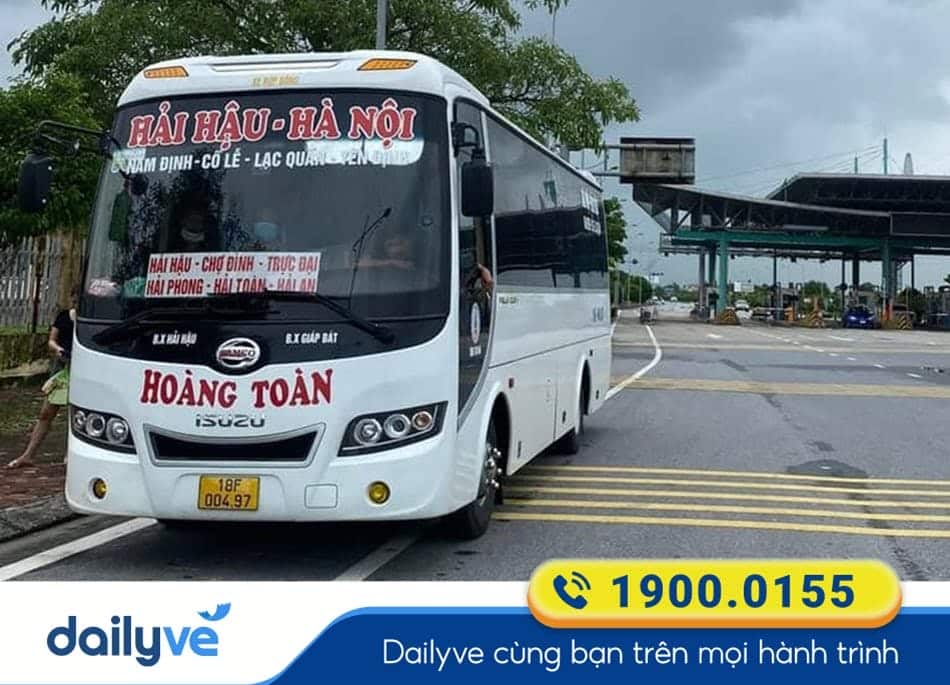 nha-xe-hoang-toan